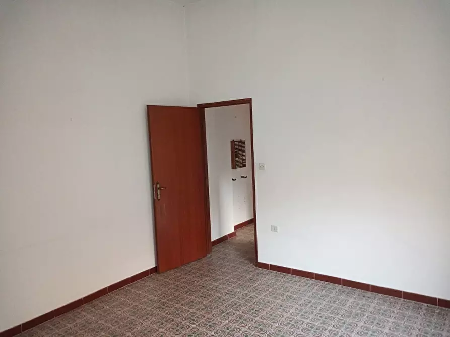 Immagine 6 di Appartamento in vendita  a Vairano Patenora