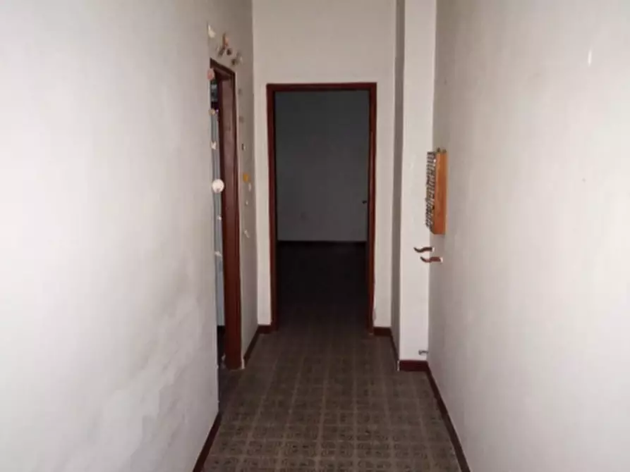 Immagine 7 di Appartamento in vendita  a Vairano Patenora