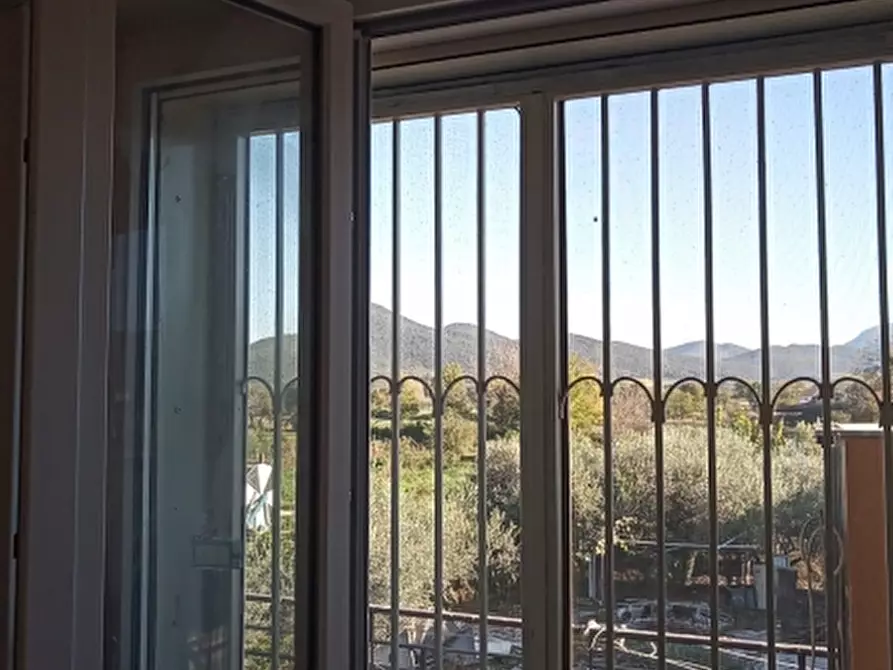 Immagine 13 di Villa in vendita  a Pietravairano