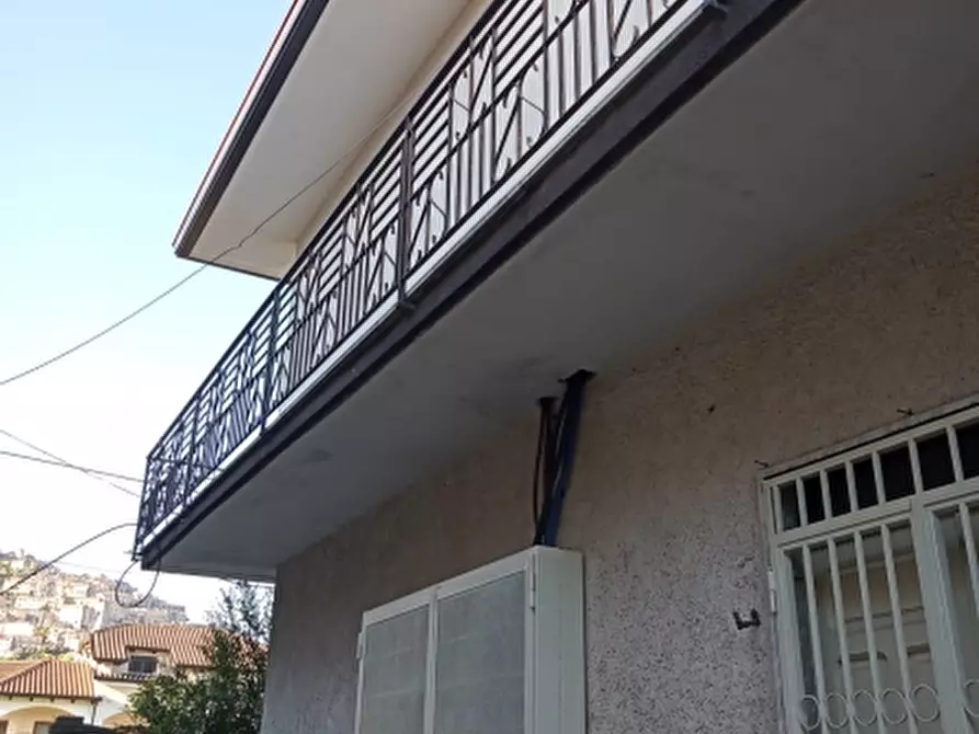 Immagine 4 di Villa in vendita  a Pietravairano