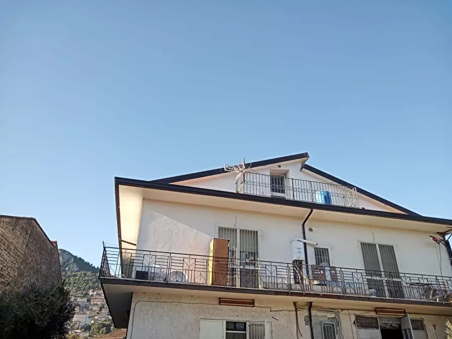 Immagine 6 di Villa in vendita  a Pietravairano