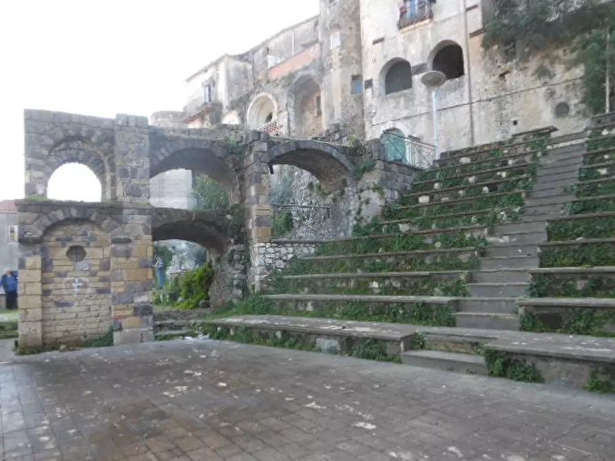 Immagine 1 di Porzione di casa in vendita  a Pietramelara