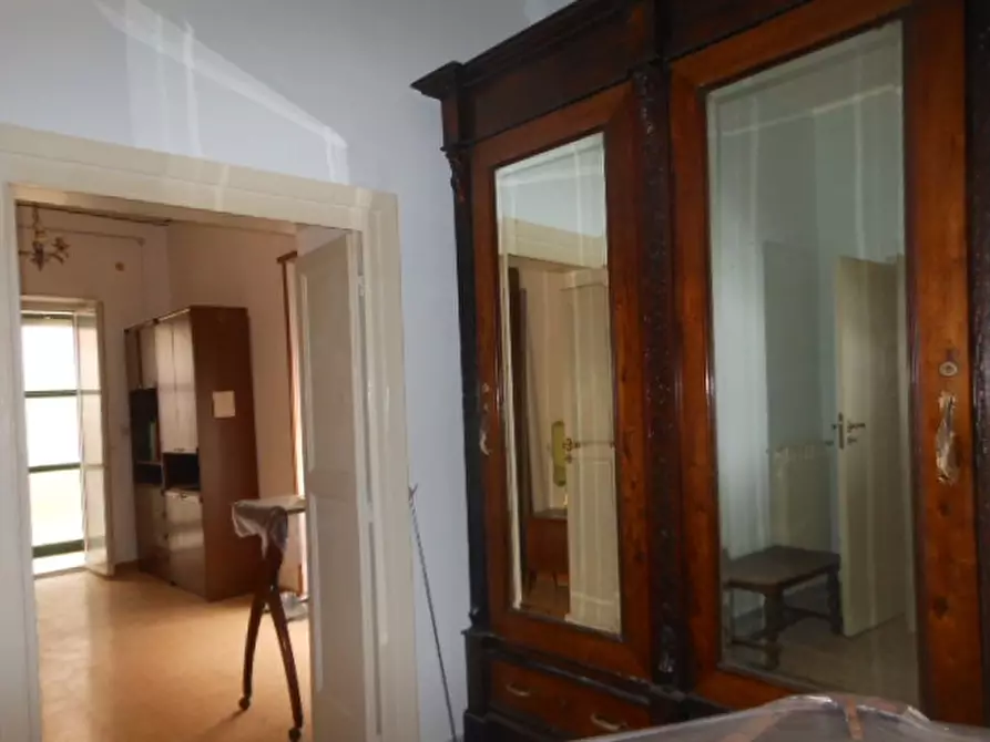 Immagine 10 di Appartamento in vendita  a Teano