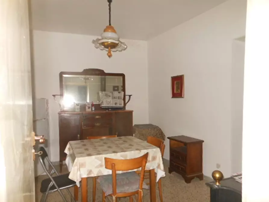 Immagine 17 di Appartamento in vendita  a Teano