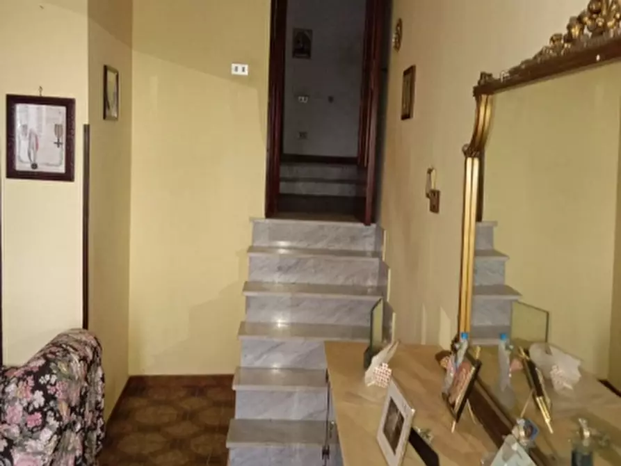 Immagine 5 di Porzione di casa in vendita  a Teano