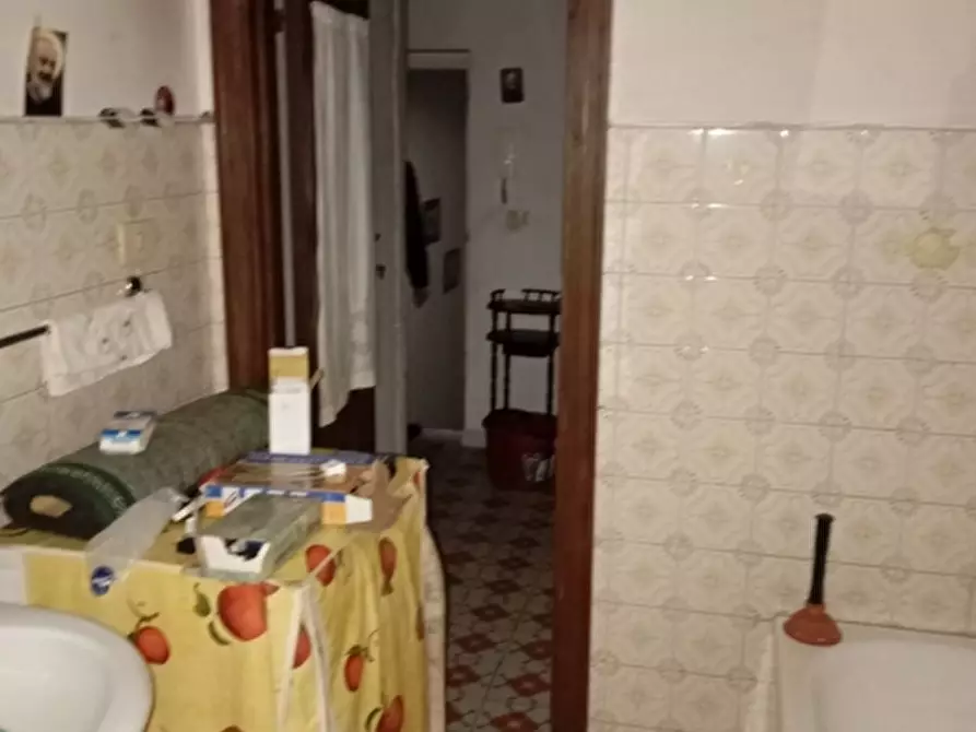 Immagine 8 di Porzione di casa in vendita  a Teano