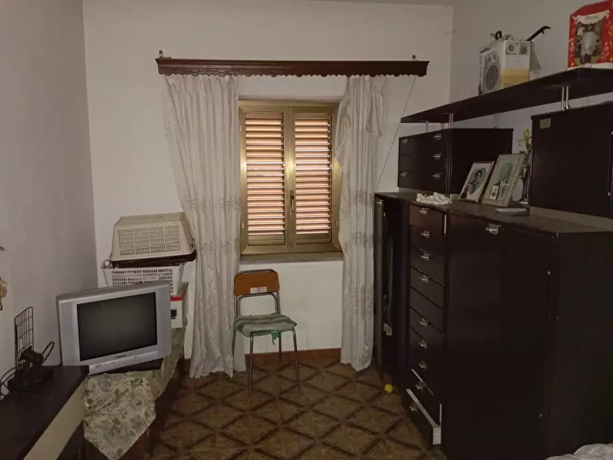 Immagine 10 di Porzione di casa in vendita  a Teano