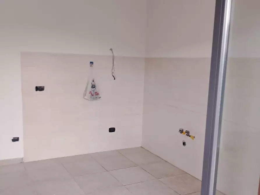 Immagine 16 di Appartamento in vendita  a Teano