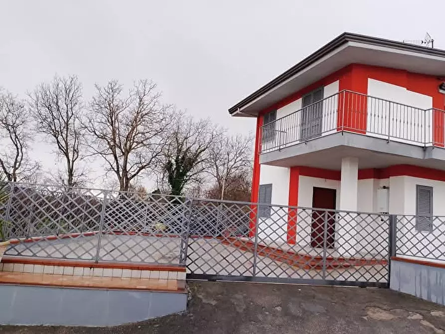 Immagine 3 di Appartamento in vendita  a Teano