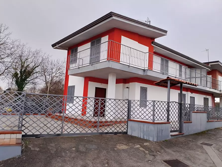 Immagine 6 di Appartamento in vendita  a Teano