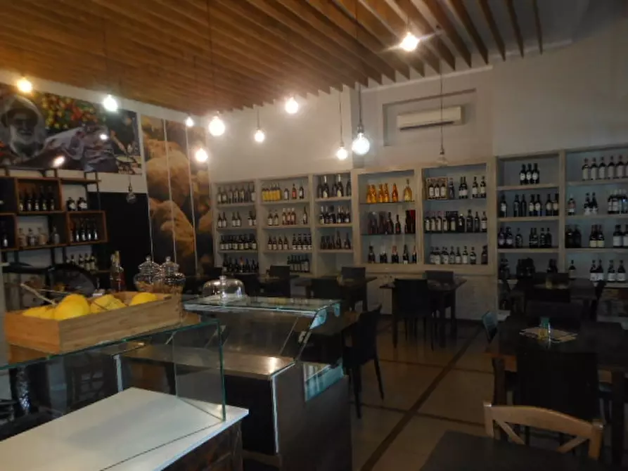 Immagine 2 di Attività commerciale in vendita  in VIA NAPOLI 381 a Vairano Patenora