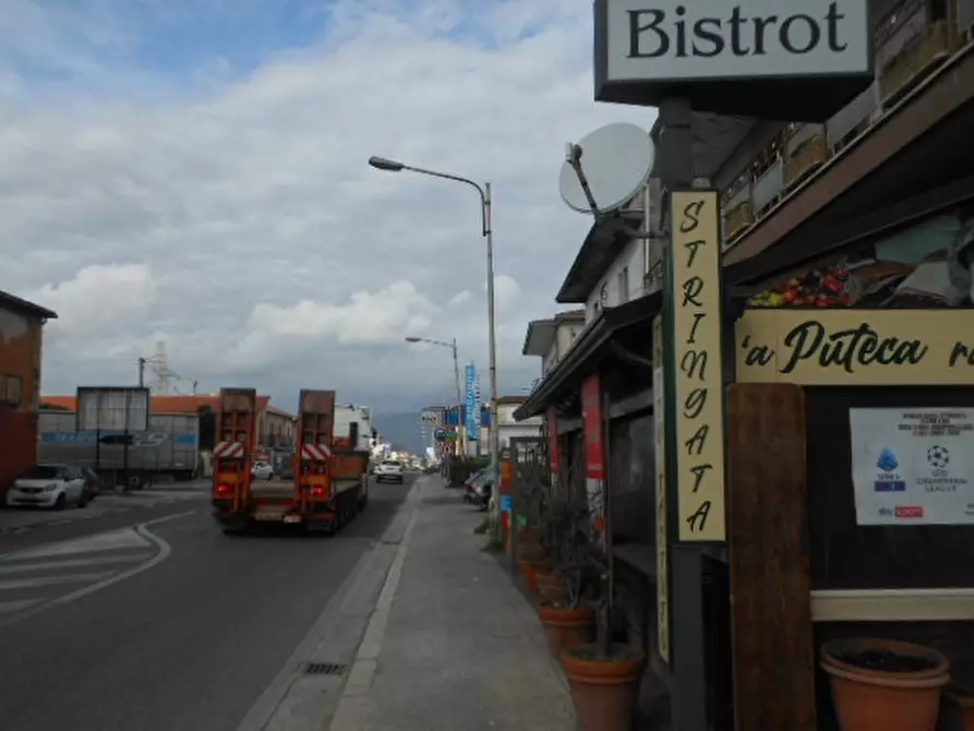 Immagine 12 di Attività commerciale in vendita  in VIA NAPOLI 381 a Vairano Patenora