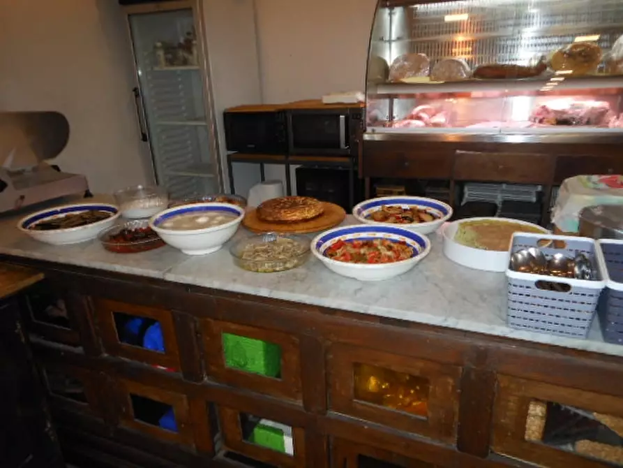 Immagine 7 di Attività commerciale in vendita  in VIA NAPOLI 381 a Vairano Patenora