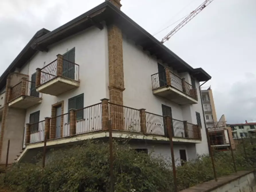 Immagine 11 di Casa bifamiliare in vendita  a Vairano Patenora