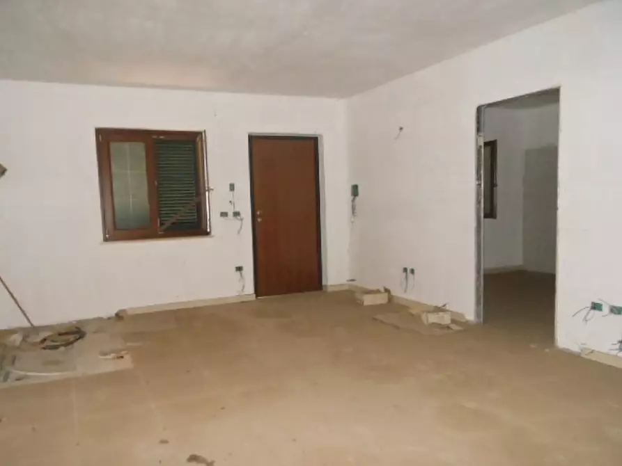 Immagine 4 di Casa bifamiliare in vendita  a Vairano Patenora