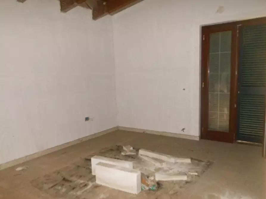 Immagine 7 di Casa bifamiliare in vendita  a Vairano Patenora