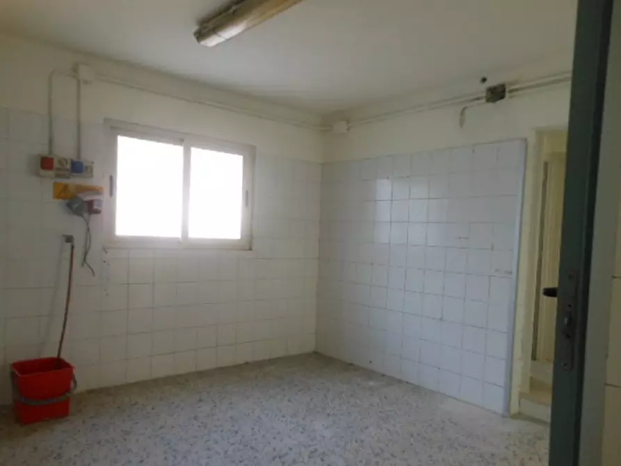 Immagine 6 di Locale commerciale in vendita  a Presenzano