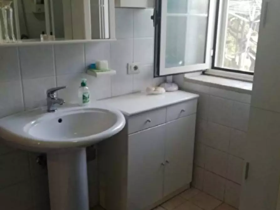 Immagine 8 di Casa indipendente in vendita  a Piedimonte Matese