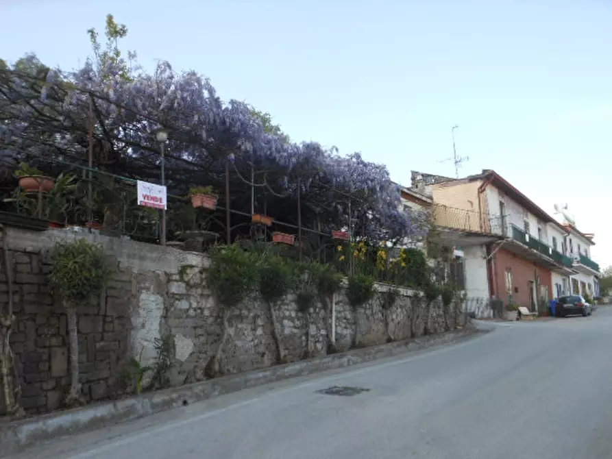 Immagine 3 di Porzione di casa in vendita  a Presenzano