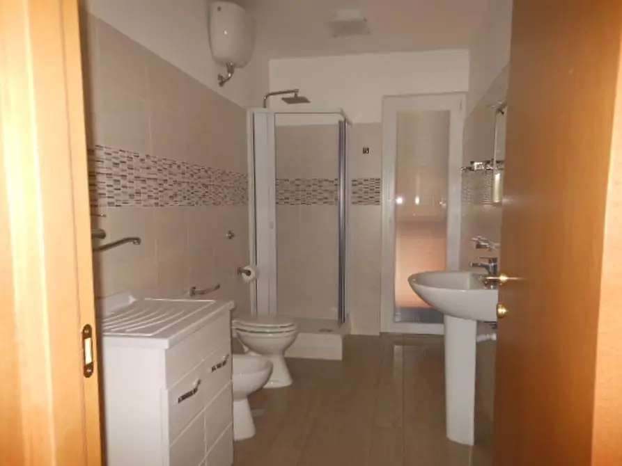 Immagine 13 di Appartamento in vendita  a Teano