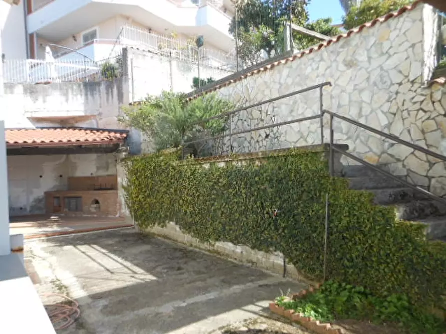 Immagine 3 di Appartamento in vendita  a Teano