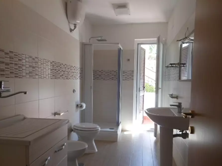 Immagine 8 di Appartamento in vendita  a Teano