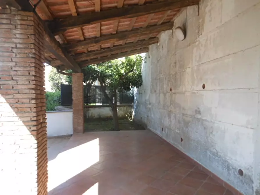 Immagine 10 di Appartamento in vendita  a Teano