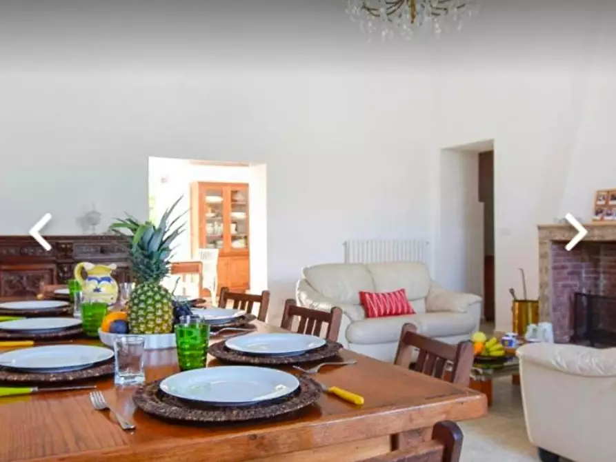 Immagine 11 di Villa in vendita  a Teano