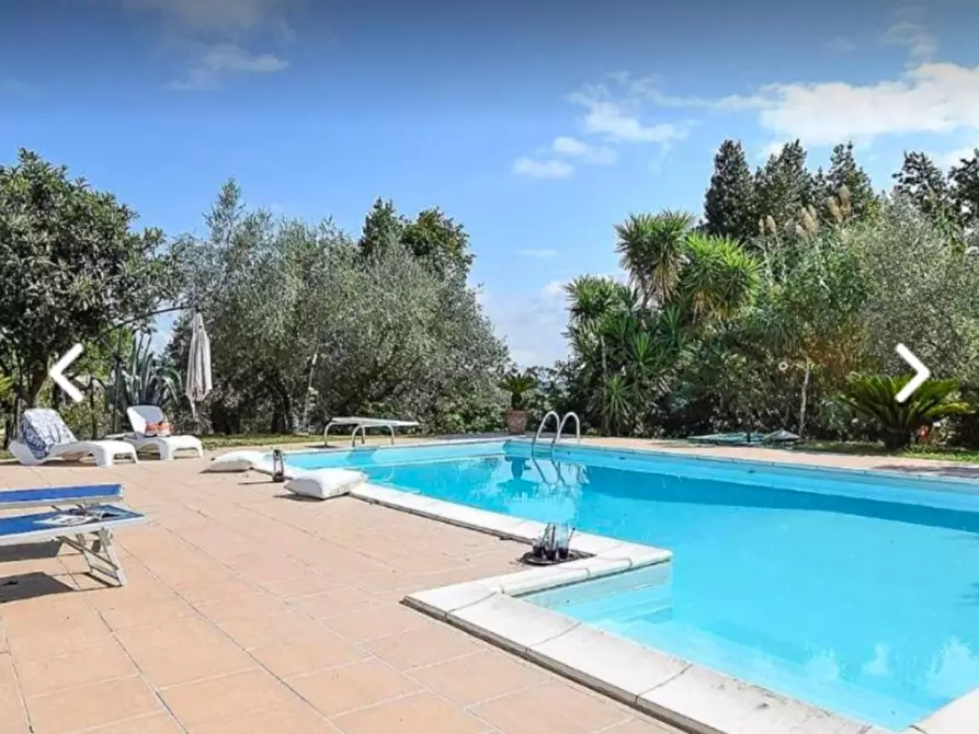 Immagine 26 di Villa in vendita  a Teano