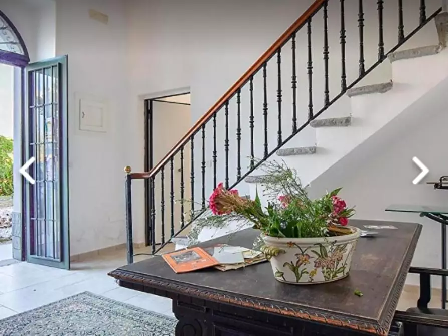 Immagine 7 di Villa in vendita  a Teano