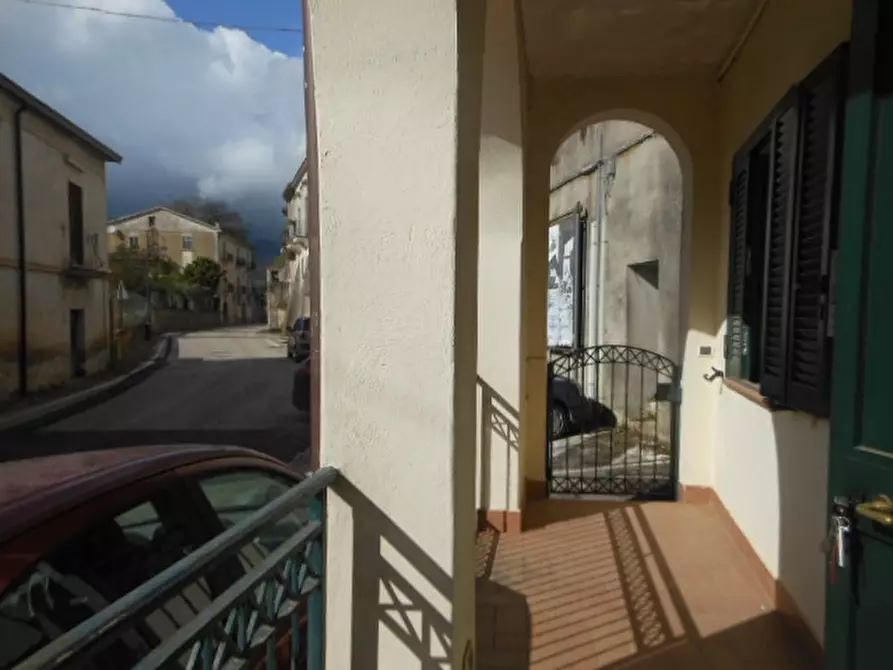 Immagine 13 di Appartamento in vendita  a Tora E Piccilli