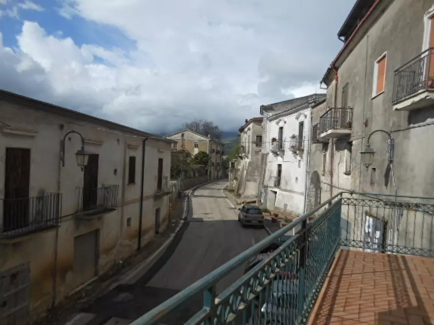 Immagine 6 di Appartamento in vendita  a Tora E Piccilli