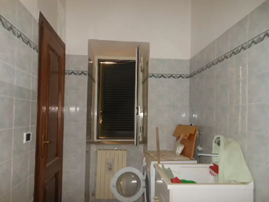 Immagine 8 di Appartamento in vendita  a Tora E Piccilli