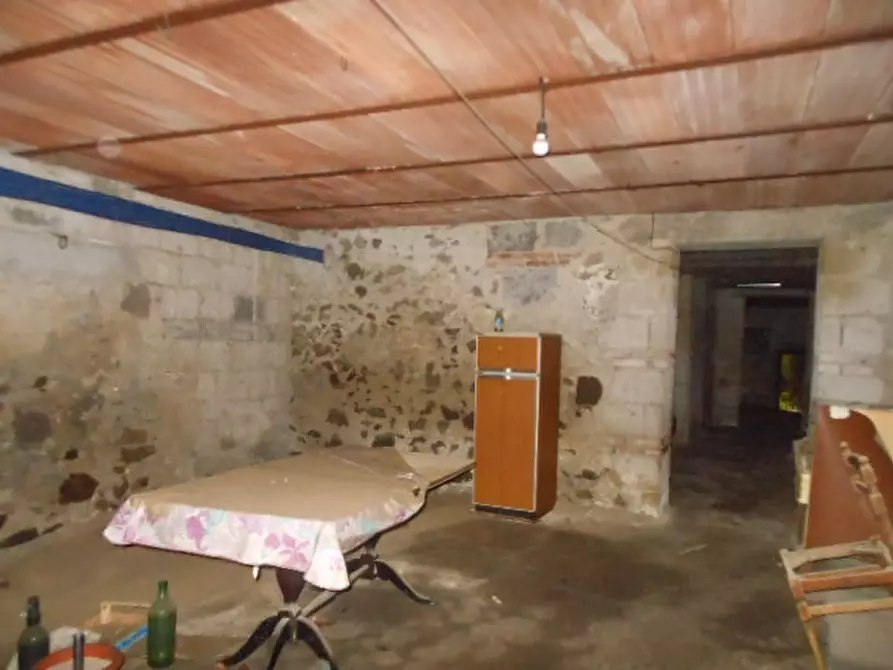 Immagine 13 di Porzione di casa in vendita  a Roccamonfina