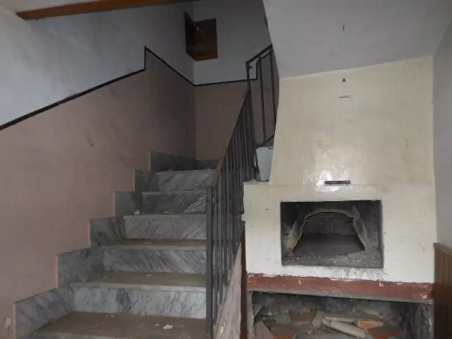 Immagine 12 di Porzione di casa in vendita  a Roccamonfina