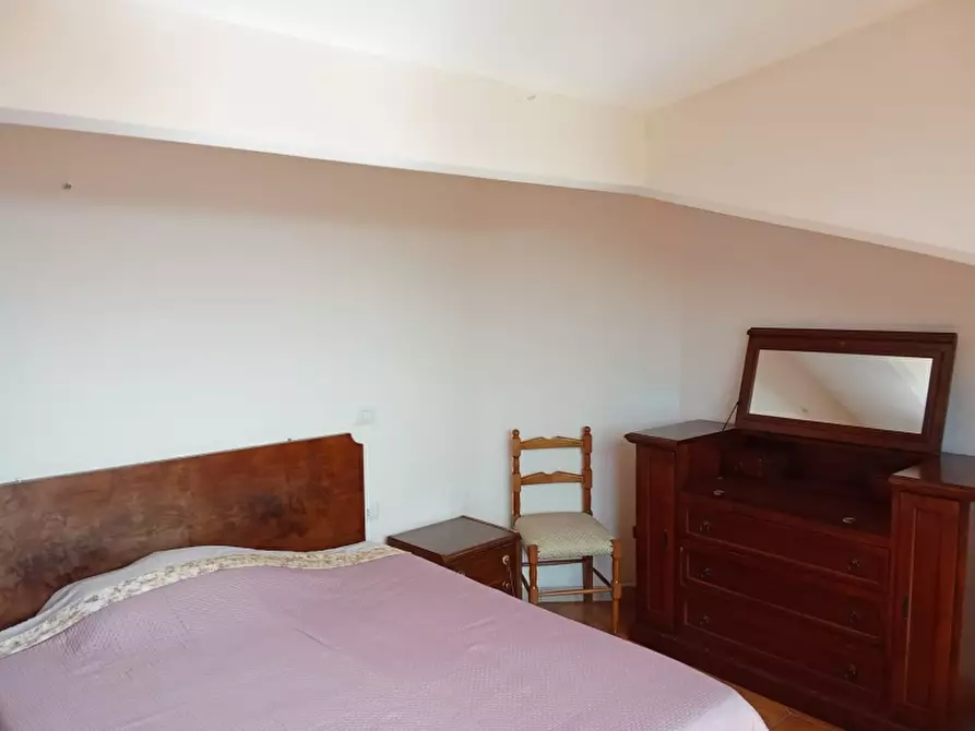 Immagine 5 di Mansarda in vendita  a Teano