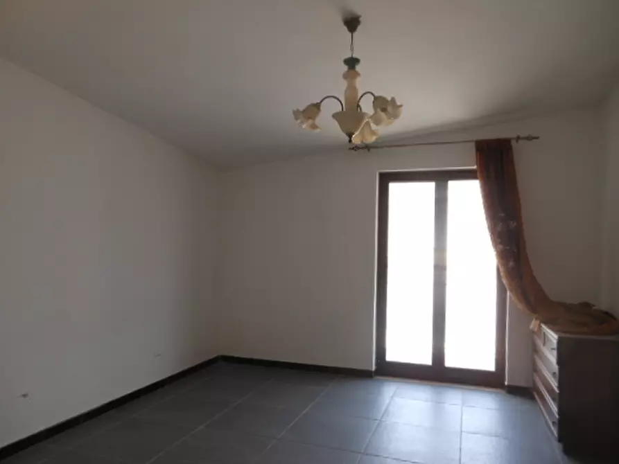 Immagine 12 di Appartamento in vendita  a Vairano Patenora