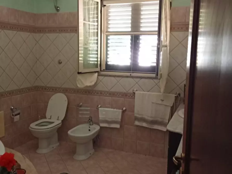 Immagine 6 di Villa in vendita  a Dragoni