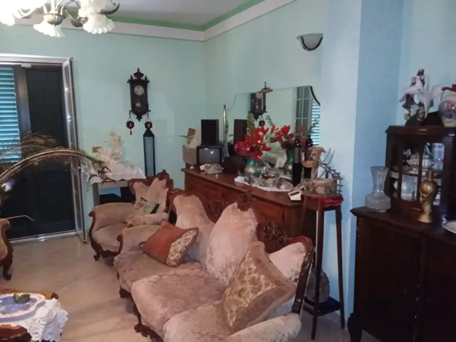 Immagine 17 di Villa in vendita  a Dragoni