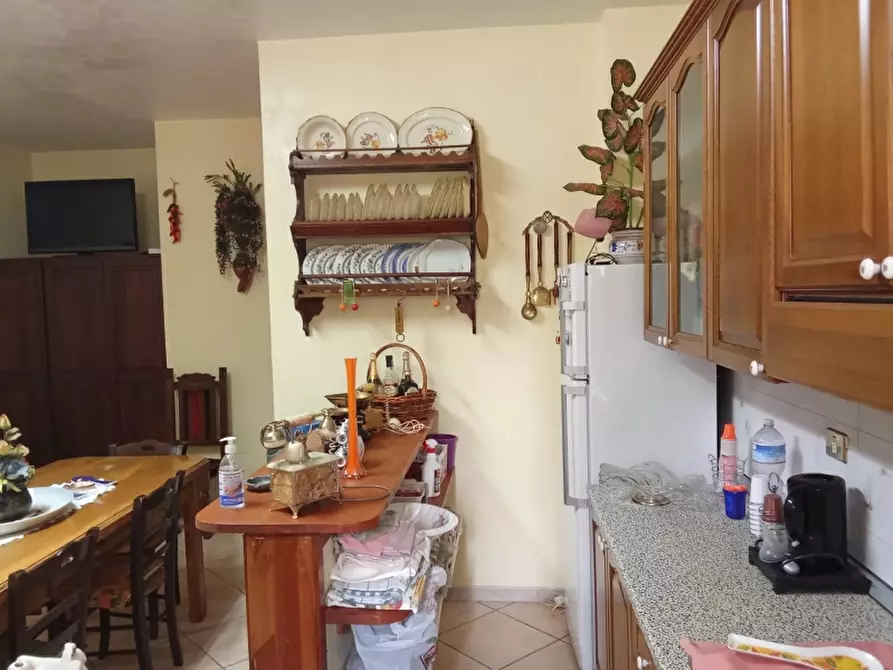 Immagine 23 di Villa in vendita  a Dragoni