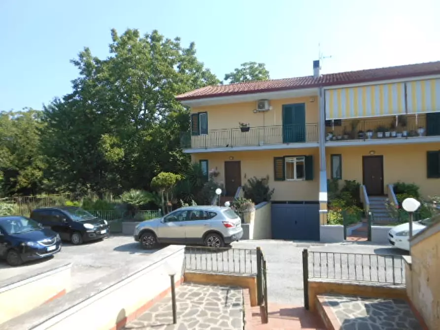 Immagine 11 di Villetta a schiera in vendita  a Teano