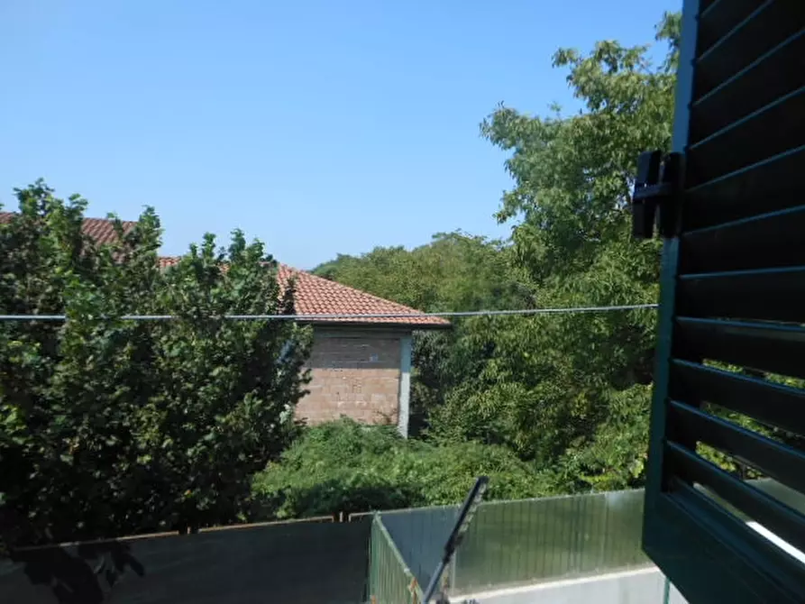 Immagine 18 di Villetta a schiera in vendita  a Teano