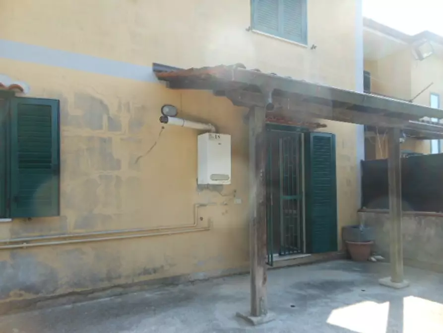 Immagine 8 di Villetta a schiera in vendita  a Teano