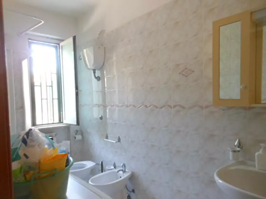 Immagine 9 di Villetta a schiera in vendita  a Teano