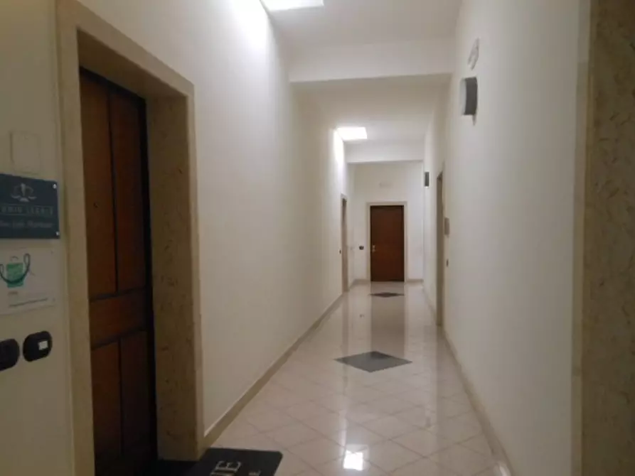 Immagine 9 di Ufficio in vendita  in VIA CERASELLE a Caianello