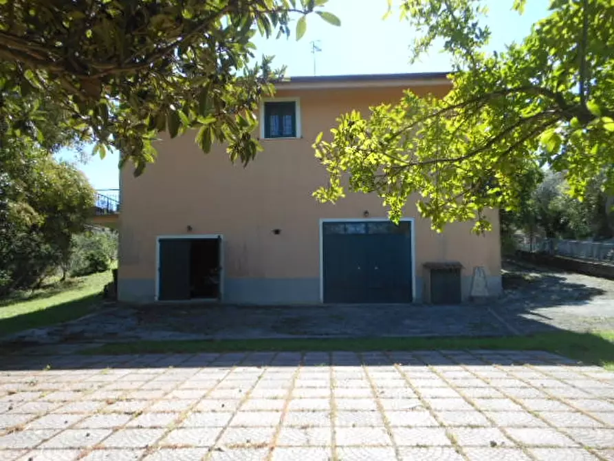 Immagine 17 di Villa in vendita  a Marzano Appio