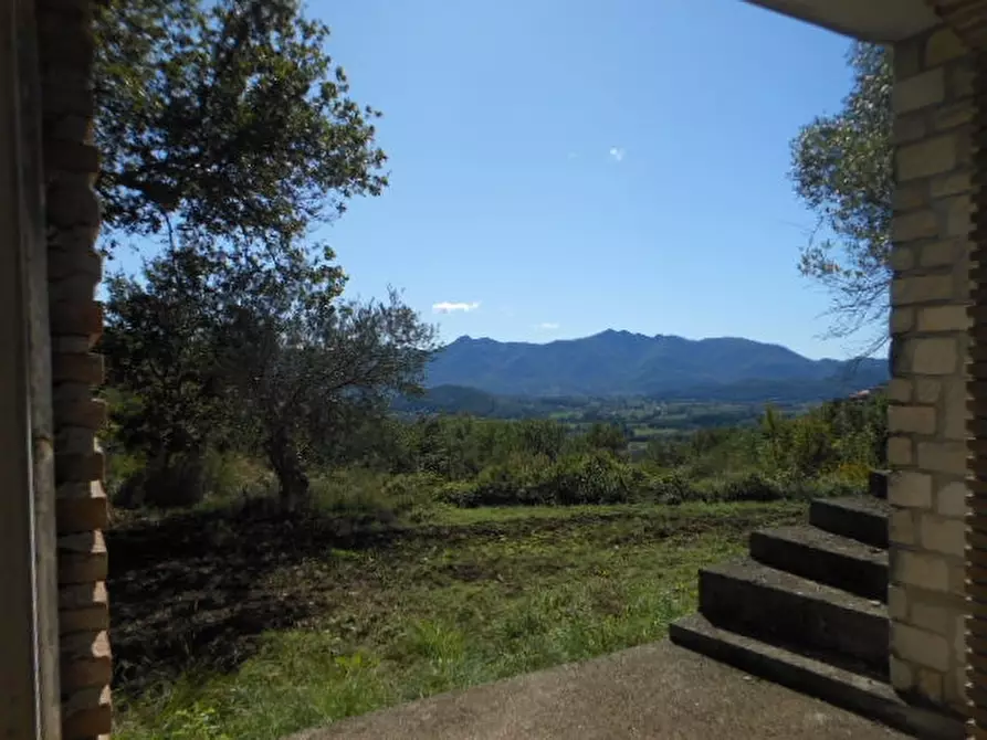 Immagine 17 di Villa in vendita  a Pietravairano