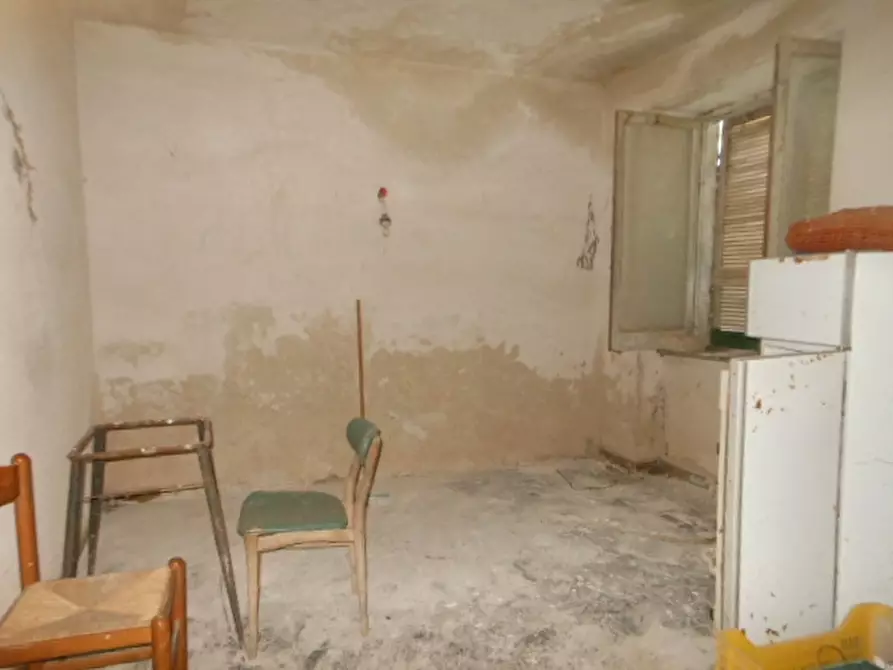 Immagine 3 di Casa indipendente in vendita  a Rocchetta E Croce