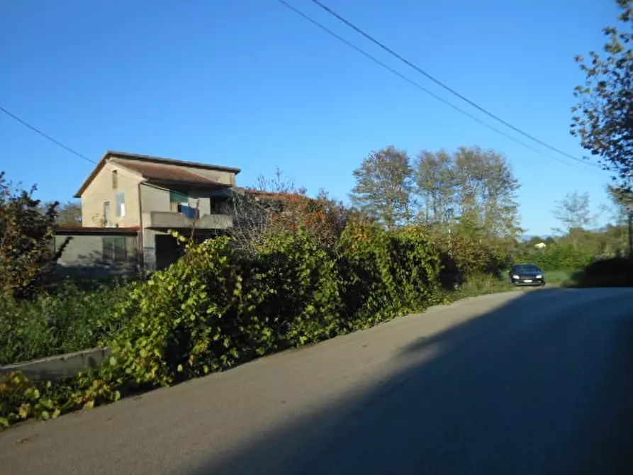 Immagine 9 di Casa indipendente in vendita  a Rocchetta E Croce