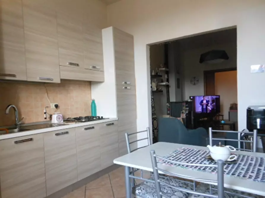 Immagine 11 di Appartamento in vendita  a Vairano Patenora